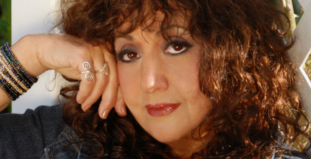 Maria Muldaur upclose headshot