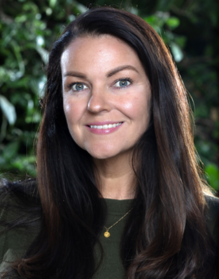 Headshot of Carrie Perkins