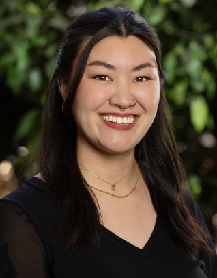 Headshot of Melody Lowe