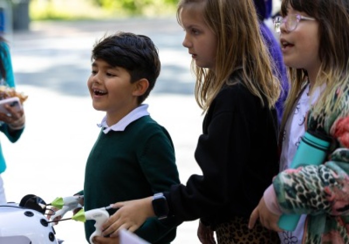 Kids take part in a youth health advocacy program at SUA.