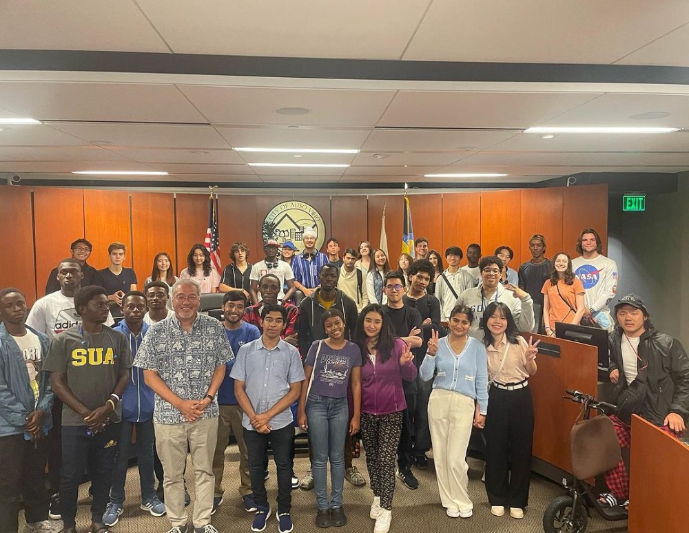 Chun giving SUA students a tour of Aliso Viejo City Hall. 